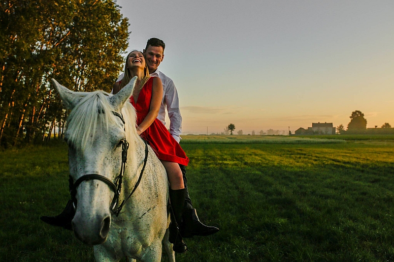 sesja narzeczeńska warszawa, sesja w warszawie, fotografia ślubna warszawa, fotograf ślubny warszawa, wedding warsaw photographer legionowo, fotografia ślubna legionowo, fotograf ślubny łódź, fotograf ślubny lublin, romantyczna sesja narzeczeńska, sesja narzeczeńska warszawa fotografia ślubna w polu konna pod makowem mazowieckim i ciechanowem