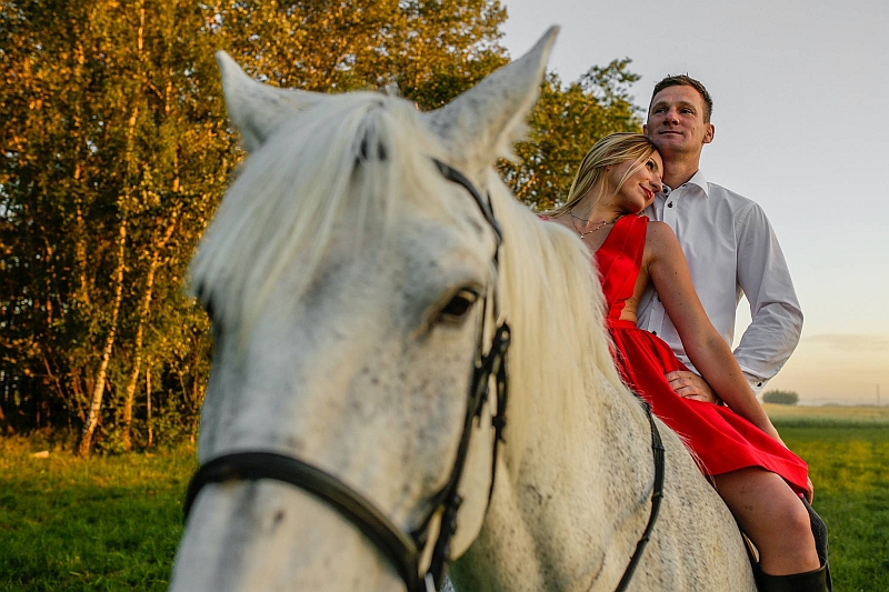 sesja narzeczeńska warszawa, sesja w warszawie, fotografia ślubna warszawa, fotograf ślubny warszawa, wedding warsaw photographer legionowo, fotografia ślubna legionowo, fotograf ślubny łódź, fotograf ślubny lublin, romantyczna sesja narzeczeńska, sesja narzeczeńska warszawa fotografia ślubna w polu konna pod makowem mazowieckim i ciechanowem
