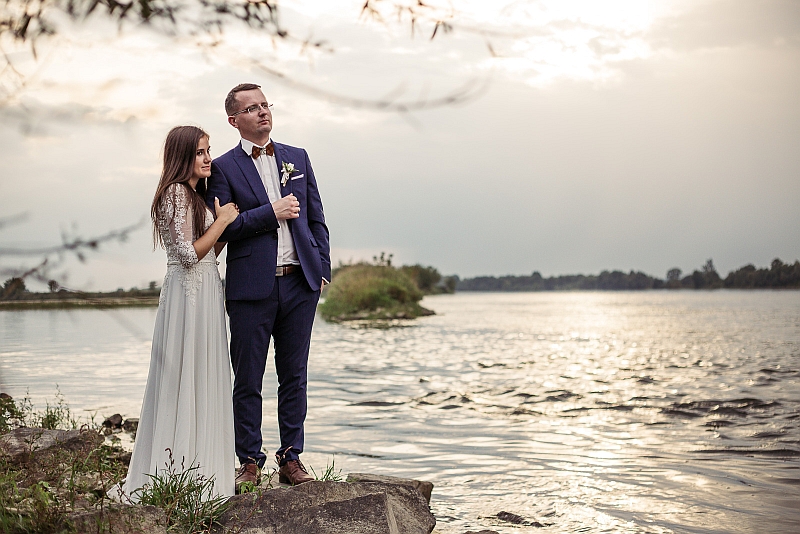 sesja narzeczeńska warszawa, sesja w warszawie, fotografia ślubna warszawa, fotografia ślubna lublin, fotografia ślubna łódź, fotograf ślubny warszawa, wedding warsaw photographer legionowo, fotografia ślubna legionowo, fotograf ślubny łódź, fotograf ślubny lublin, romantyczna sesja narzeczeńska, sesja narzeczeńska warszawa fotografia ślubna w polu konna pod makowem mazowieckim i ciechanowem fotografia ślubna warszawa